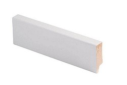 Jalkalista 12x42x3300 valkoinen